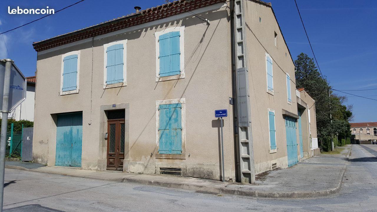 Maison avec garages