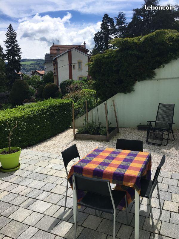 T3 avec grande terrasse colline de la Vivaraize