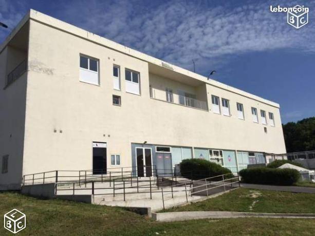 Prof. libérale - Atelier - Bureau - à louer 26 m²