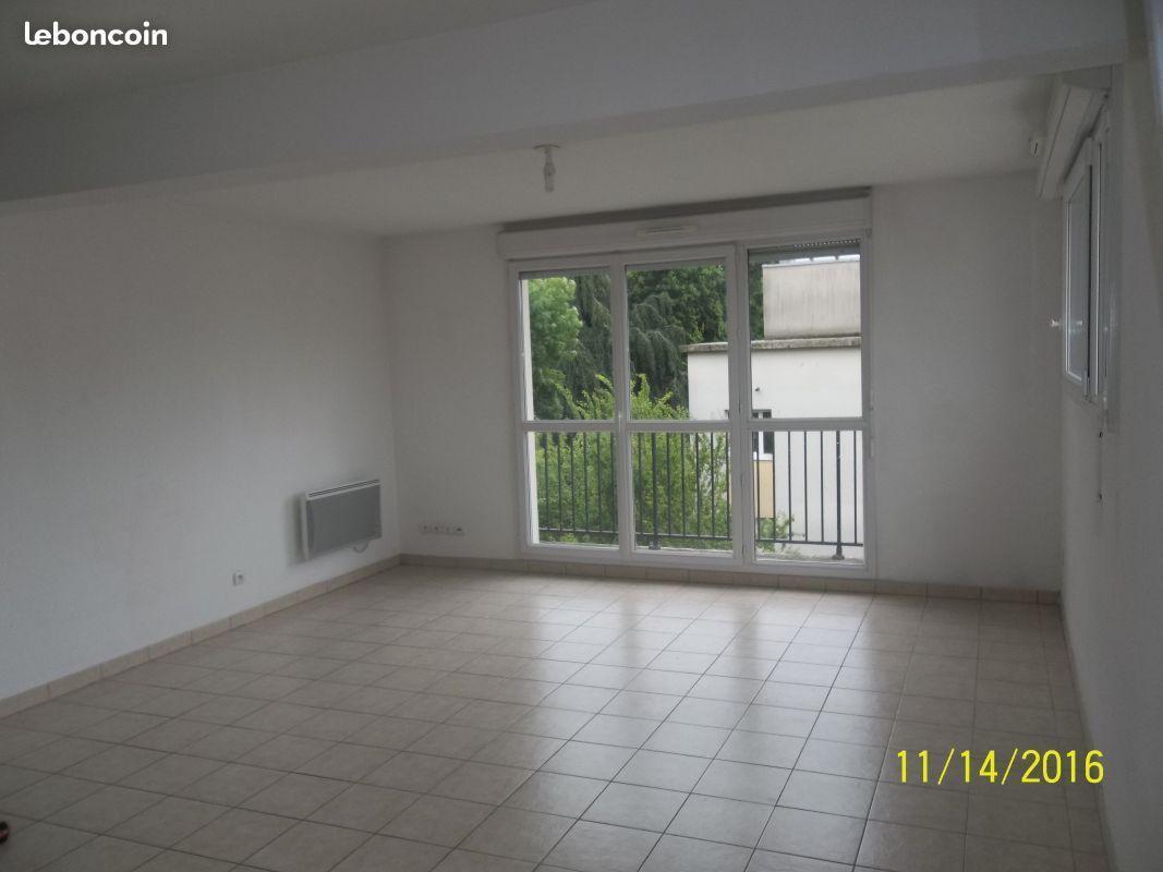 Appartement T2 49 m2 balcon parking résidence top