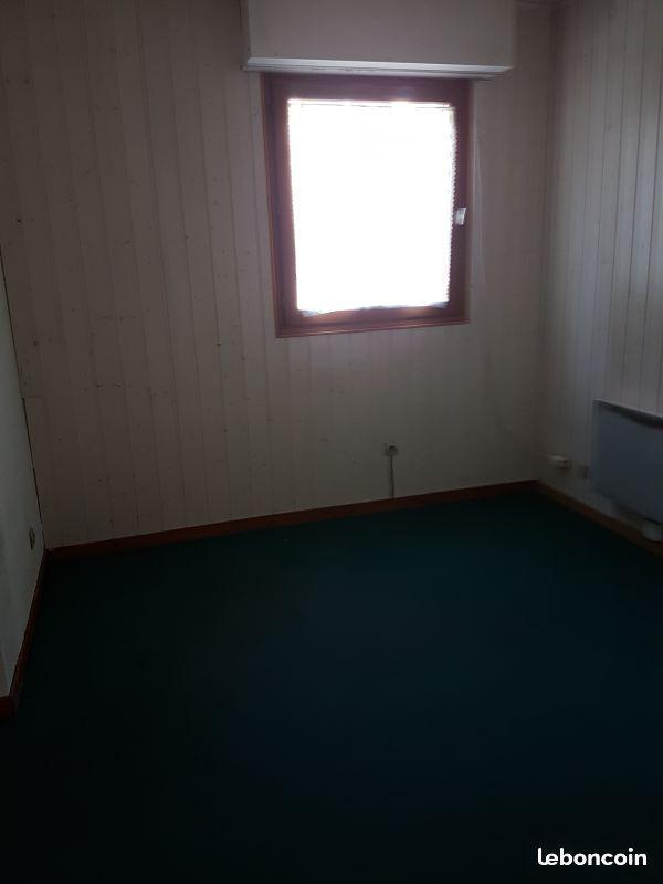 Appartement F2 avec terasse au rez de chaussee