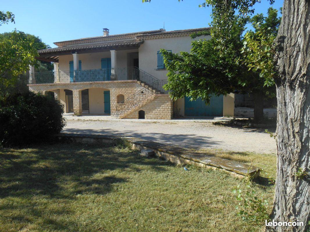 Belle maison de macon 190m2 plus 210m2 de garage