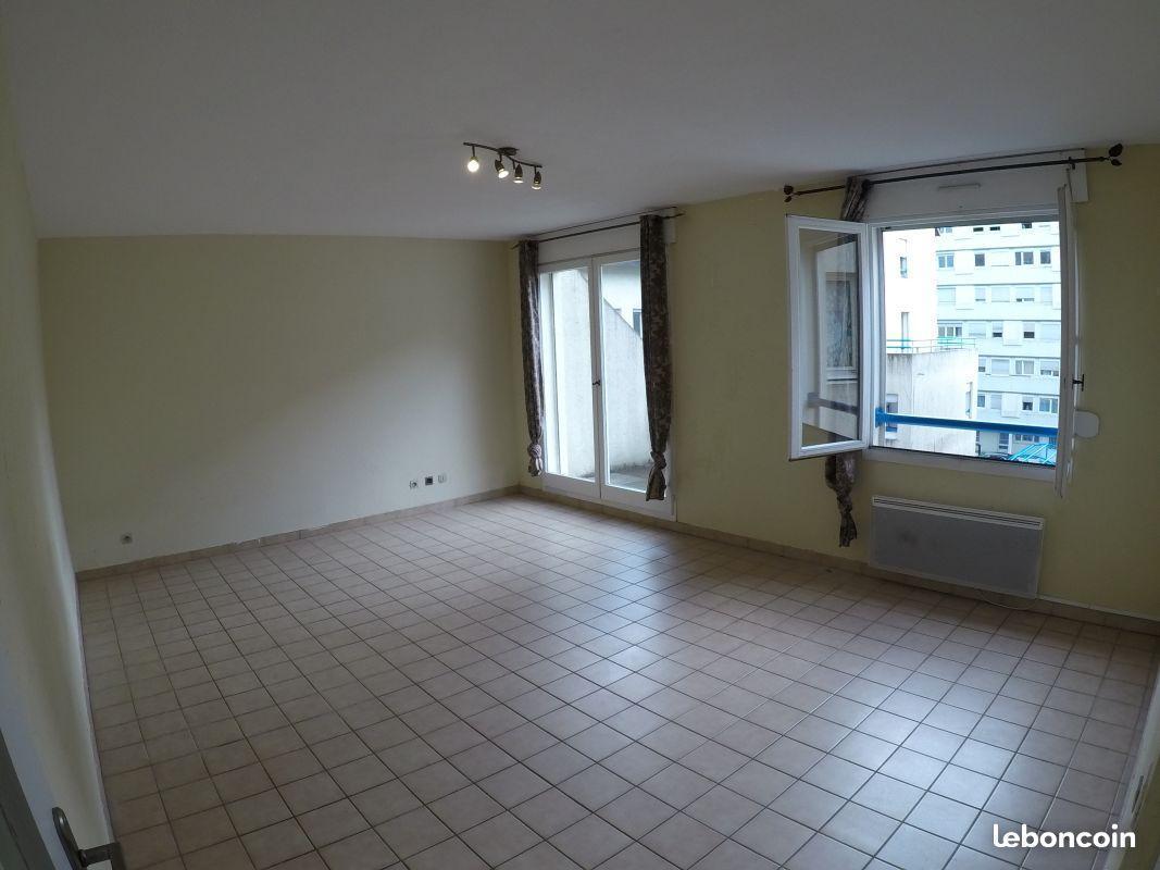 Appartement T3 avec 2 terrasses et garage