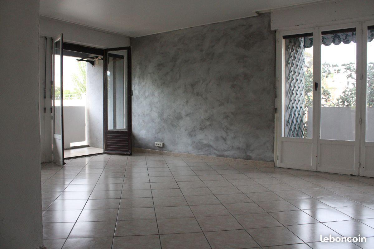 Appartement T4  13014