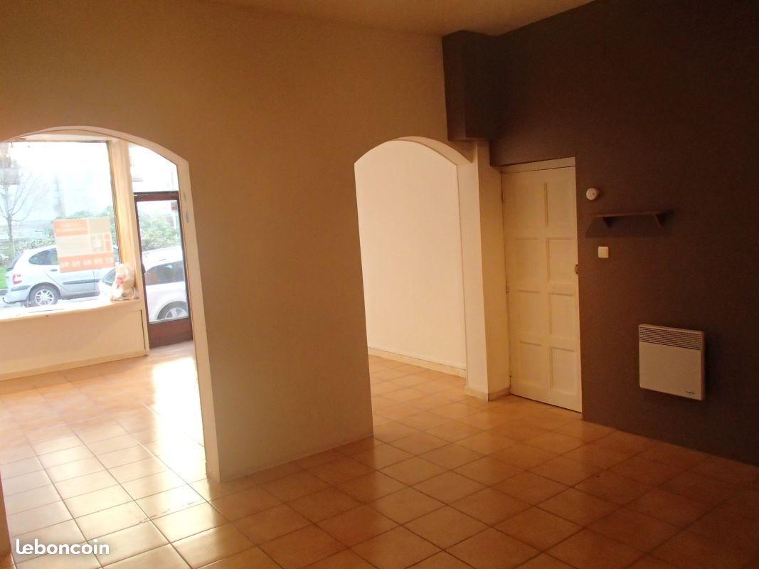 Local commercial  ST MARTIN 45k