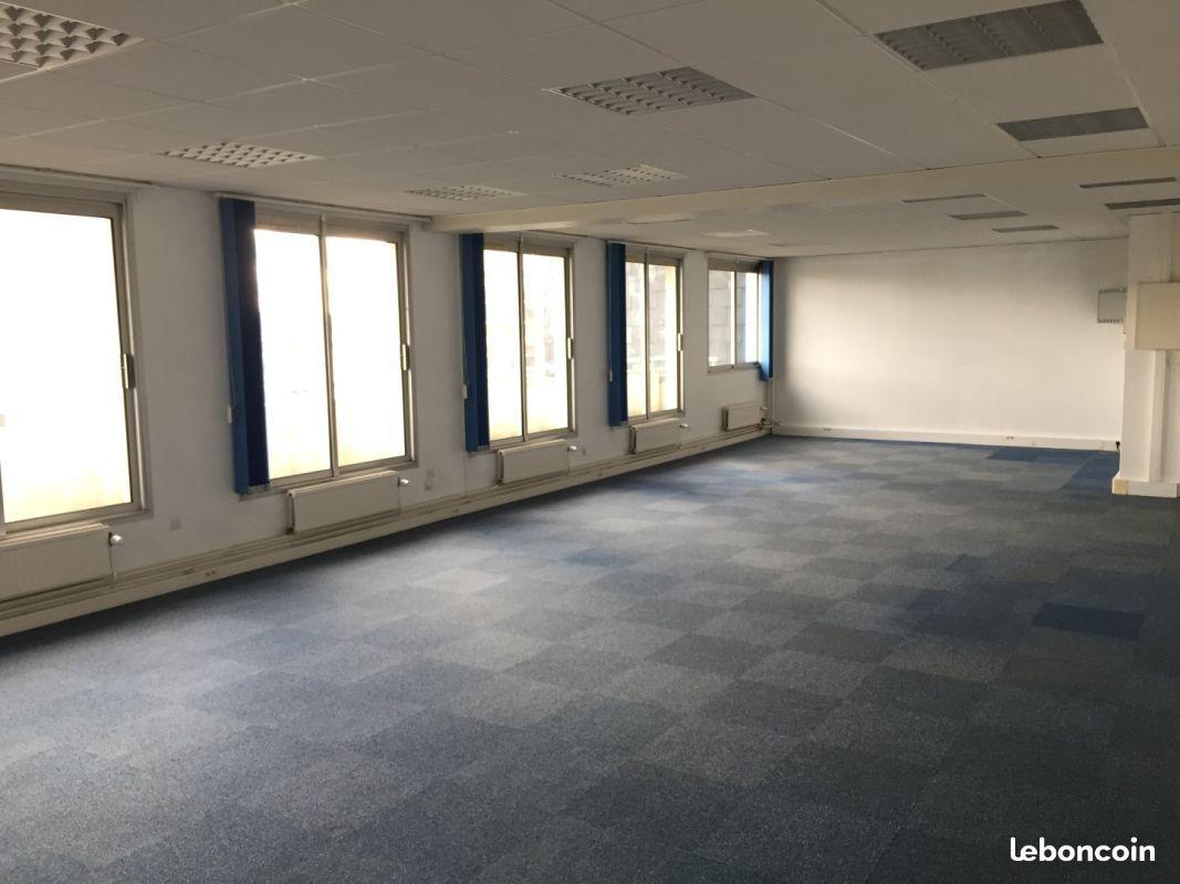 Loue plateau de bureau  Saint Sever 80m2