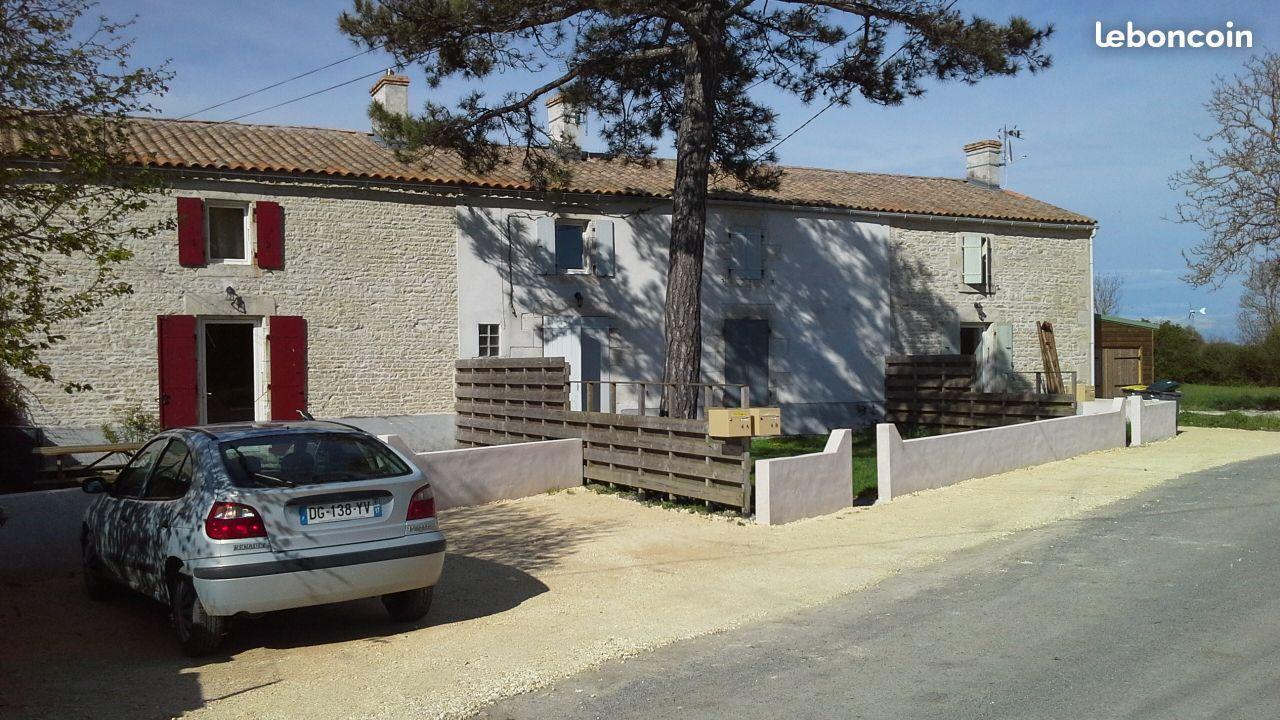 Maison mitoyenne type T4 proche Courçon