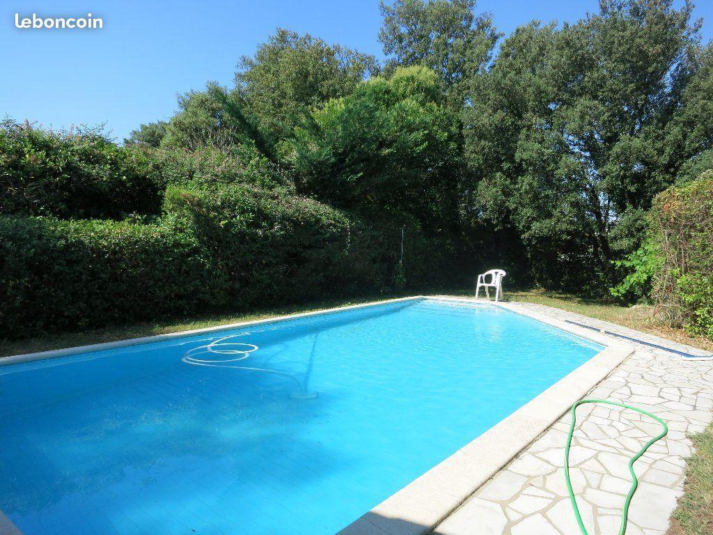 Villa 7 pièces 150 m²