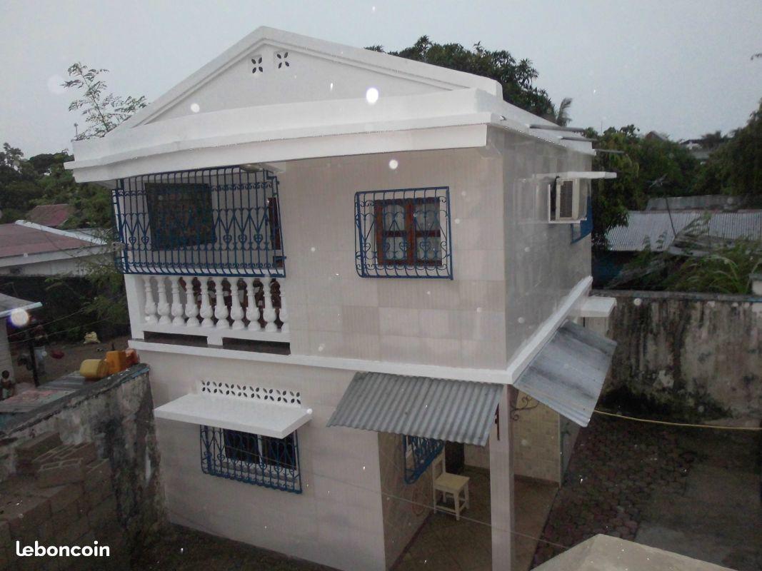 Location tamatave petite villa duplex(madagascar)