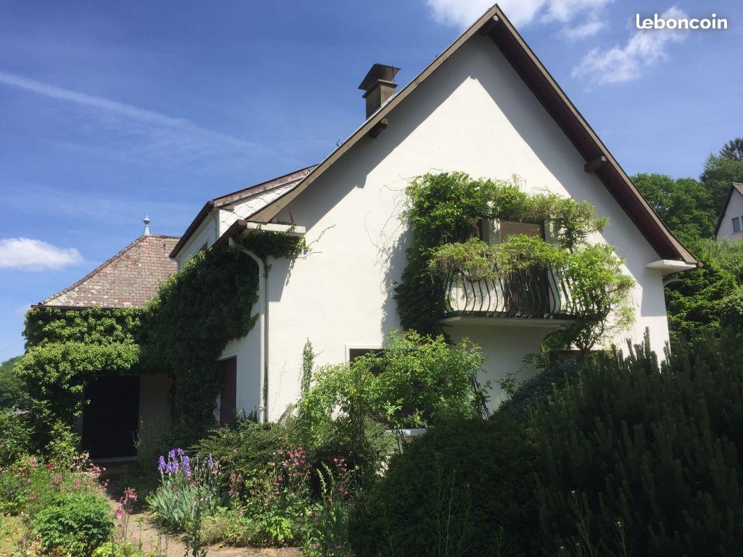 Maison de caractere idealement situee et au calme