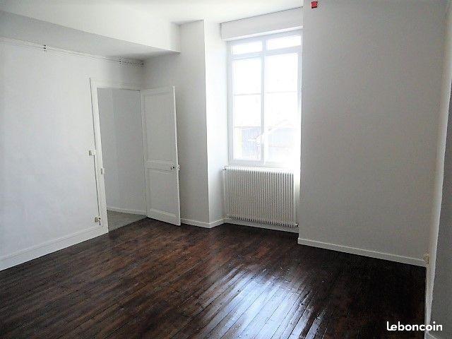 Appartement T2 (38 m2) rue des Lices 53000