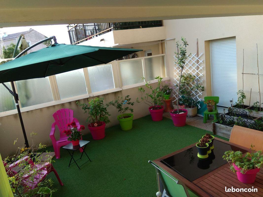 T3 68m² terrasse 31m² 2 places parkings