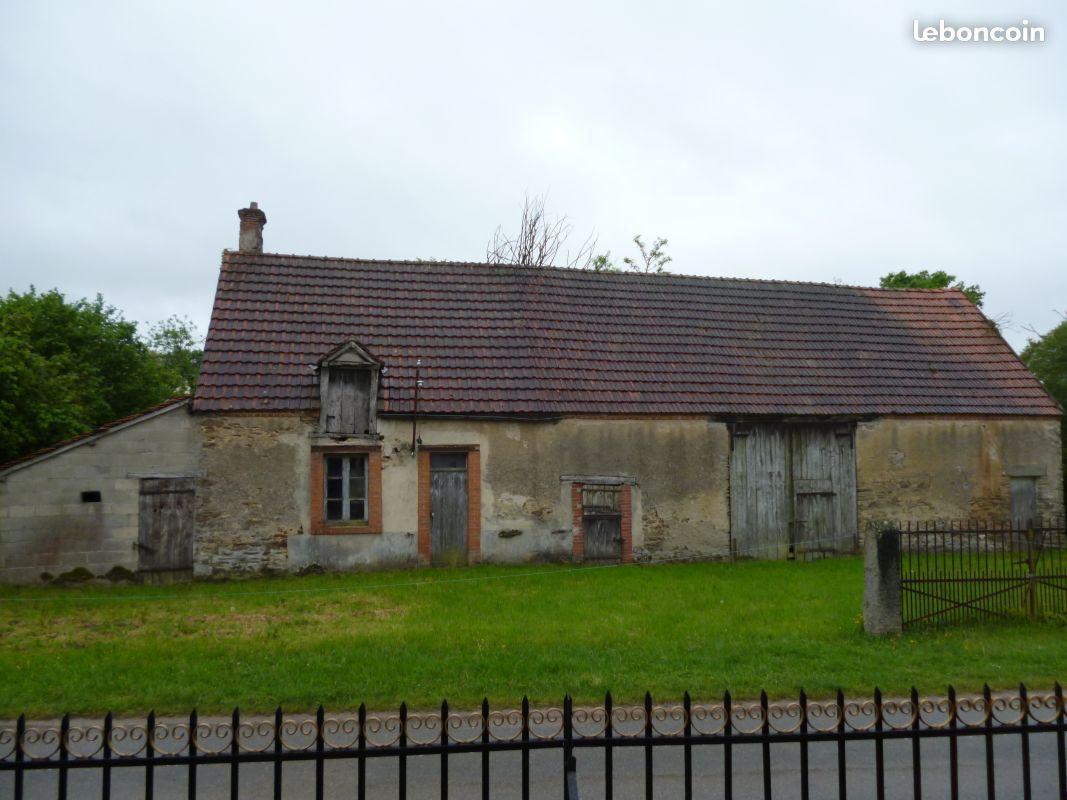 Longère: maison et grange à restaurer