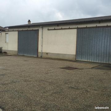 Bureau 1 600 m²