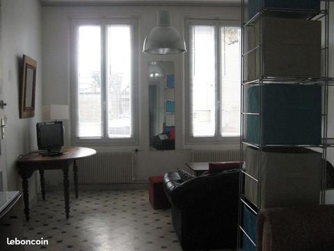 Appartement meuble '40m2 5mn a pied centre ville