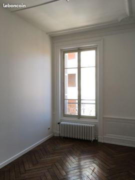 Loue appartement meublé - 130m² - Métro FOCH - 4ch