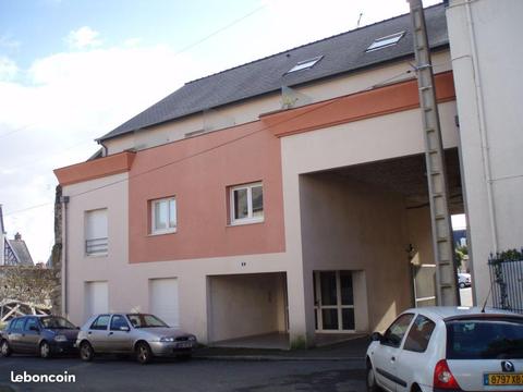 Studio Meublé proche lycée Renan