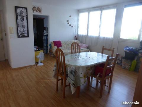 Appartement 4 pieces 90 m2 - 1er etage