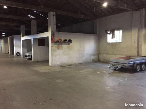 Places de parking dans garage fermé