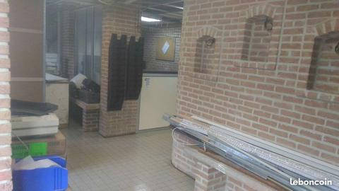 local commercial professionnel 90 m2