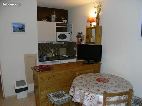 STUDIO CABINE 24 m² - 73440