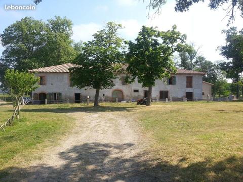 Maison dans corps de ferme