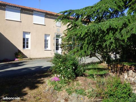 Maison à la campagne