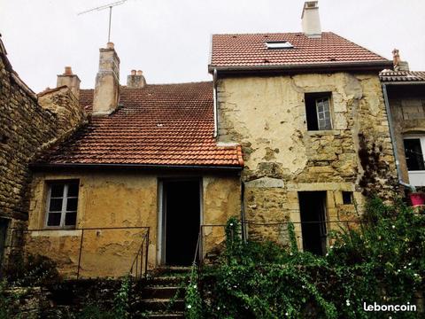 3 maisons, grange et jardin, charme et cachet