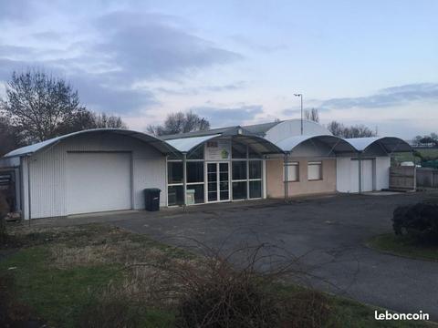 Local Professionnel de 400m2