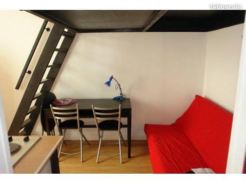 Studio en mezzanine entre chr/vauban