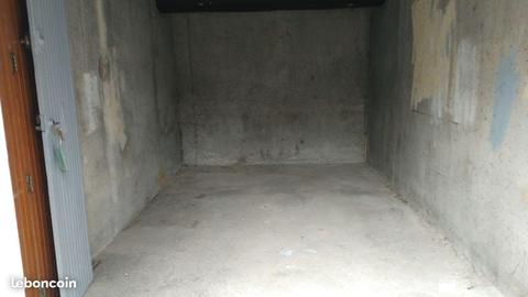 GARAGE BOX en R-d-C