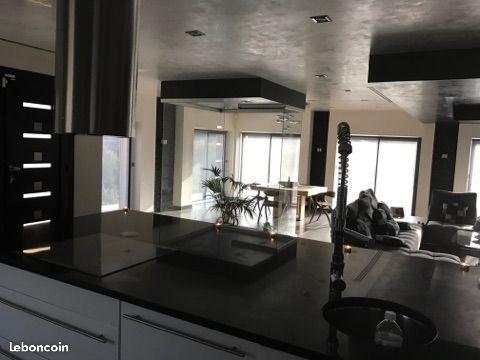 Superbe Villa 320m2 idéalement placée