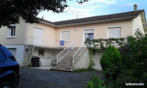 Grande maison de 2 logements sur