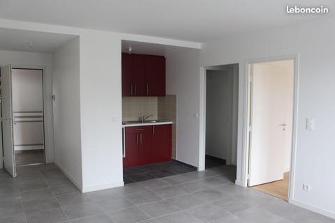 Location appartement 2 pièces 40 m² - 94190 (VSG)