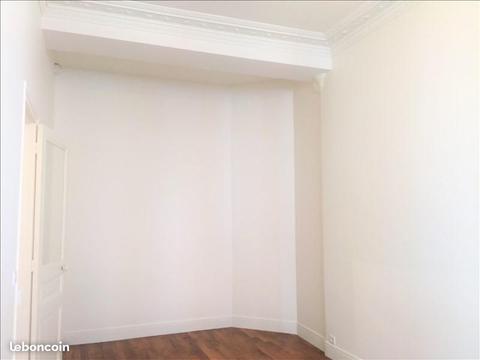 Studio 1 pièce 27 m²