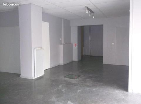 Local Commercial 135 m²  Centre