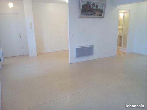 Appartement RdC 70 m2, Cellier 8 m2, Terrasse 21 m