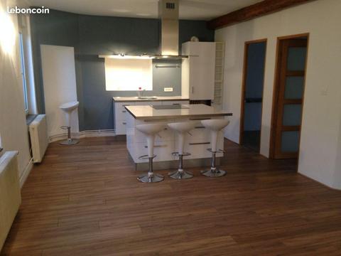 Appartement 60 m2 rénové, av Carnot à ST MAX