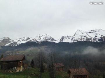 Terrain constructible au BOUCHET MONT CHARVIN (74)