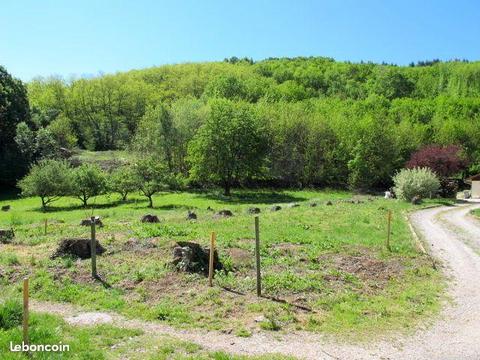 : Terrain viabilisé plat, calme, vue