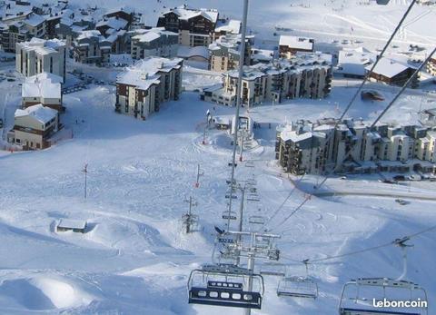 Beau 2 pieces sur les pistes au val claret