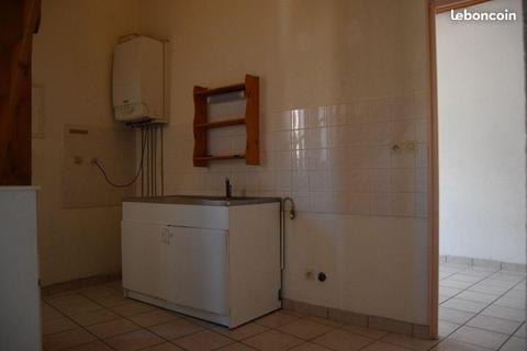 Appartement T2 1er étage 45M2 chauffage gaz+garage