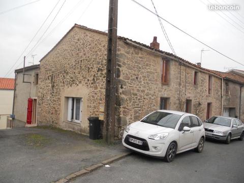 Maison de ville à Mortagne sur Sèvre