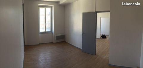 Appartement type F2 entièrement rénové