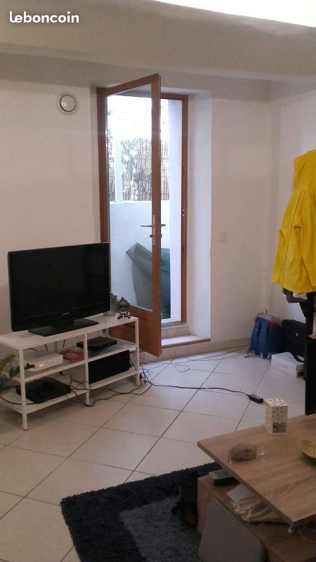 APPARTEMENT T2 en entresol