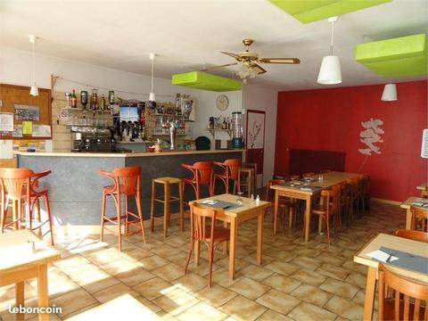 Commerce bar, restaurant, pizzeria 166 m²