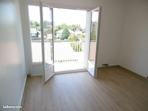 Appartement T3 très bon état  57m²  Chateauvert