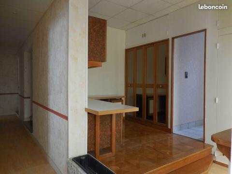 APPARTEMENT F7 DE 165 m2 EN DUPLEX