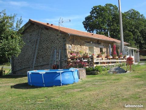 Maison de plein pied en pierre