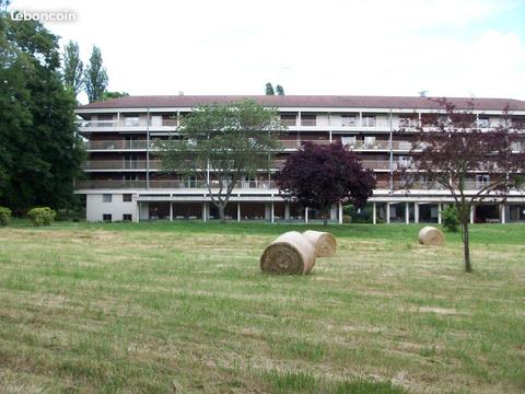 Dans un village au sud ouest de MELUN